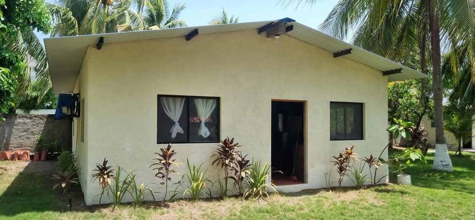 Rancho en Bocana San Juan, Costa Azul, Sonsonate