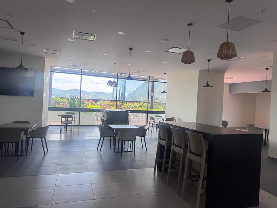 Local en Torre Humana - San Benito