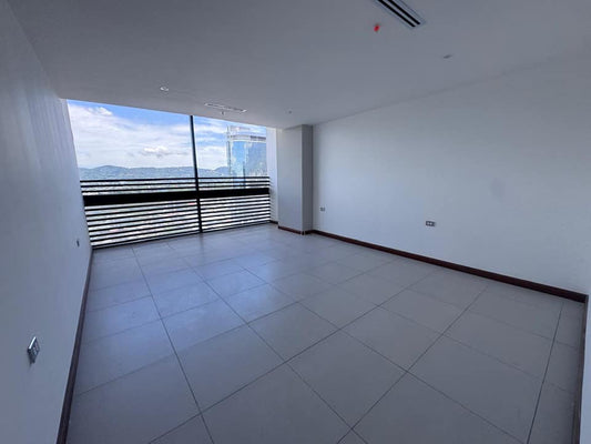 Local en Torre Humana - San Benito